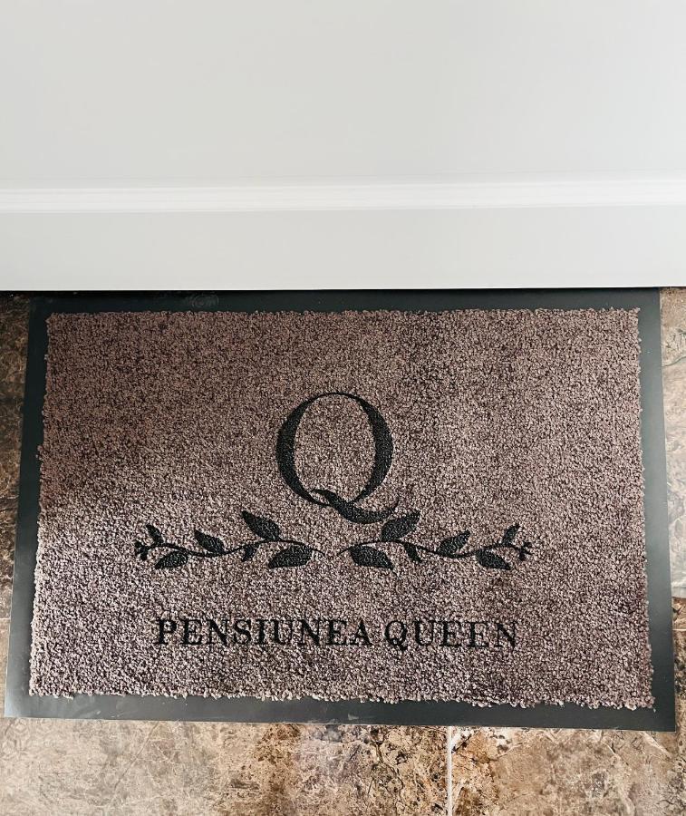 Pensiunea Queen Remetea Mare Экстерьер фото
