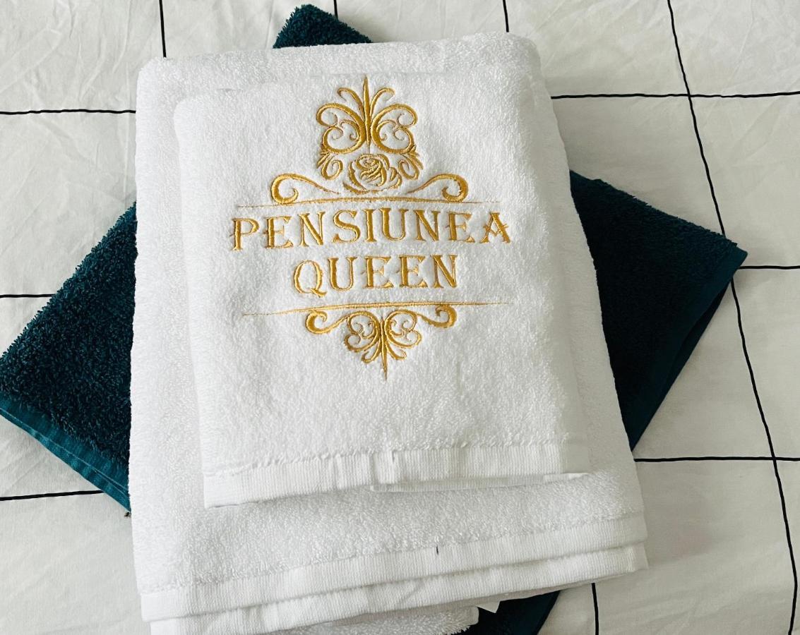 Pensiunea Queen Remetea Mare Экстерьер фото