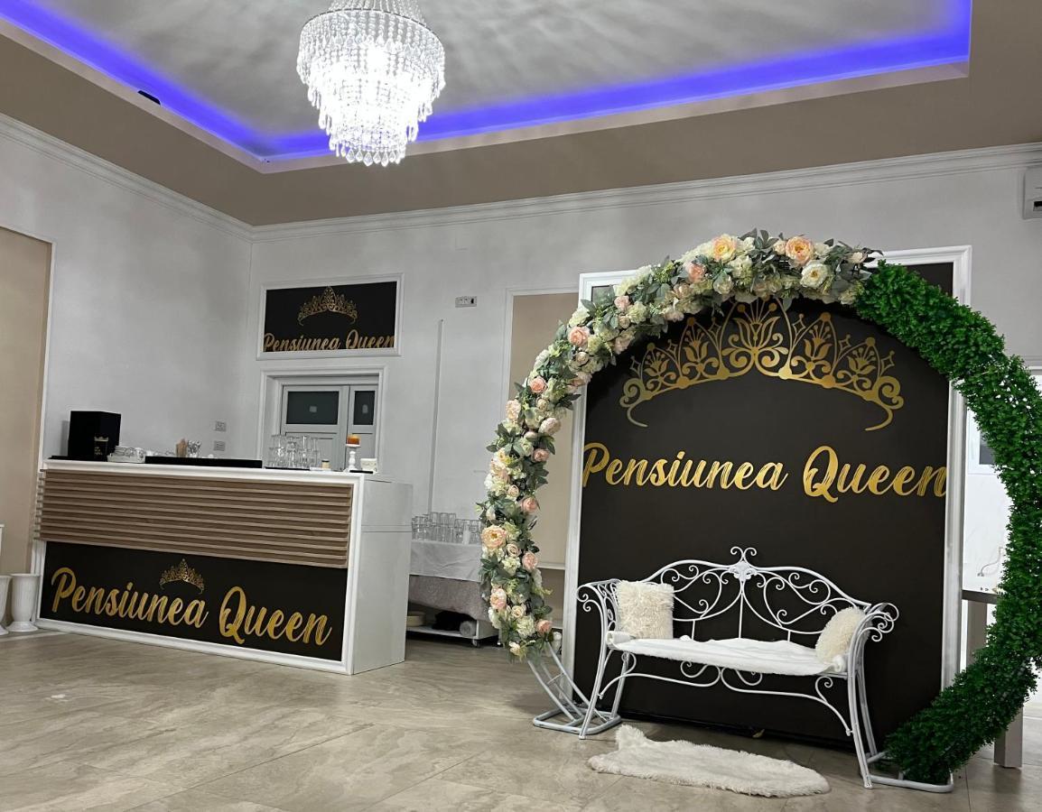 Pensiunea Queen Remetea Mare Экстерьер фото